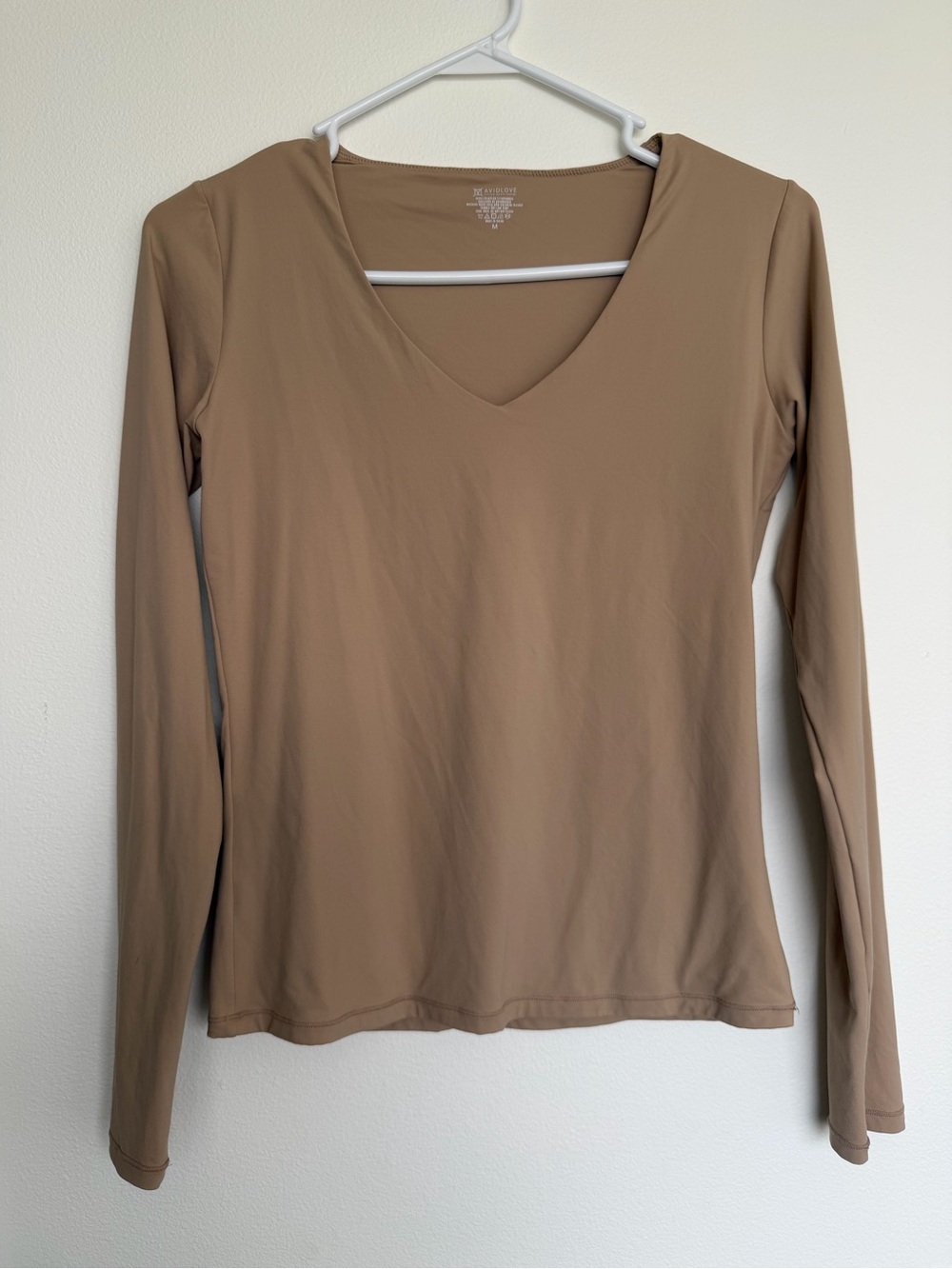 Women’s Long Sleeve V-Neck in Taupe